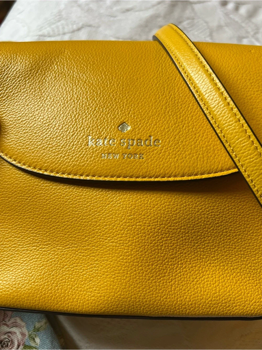 kate spade compact pebbled